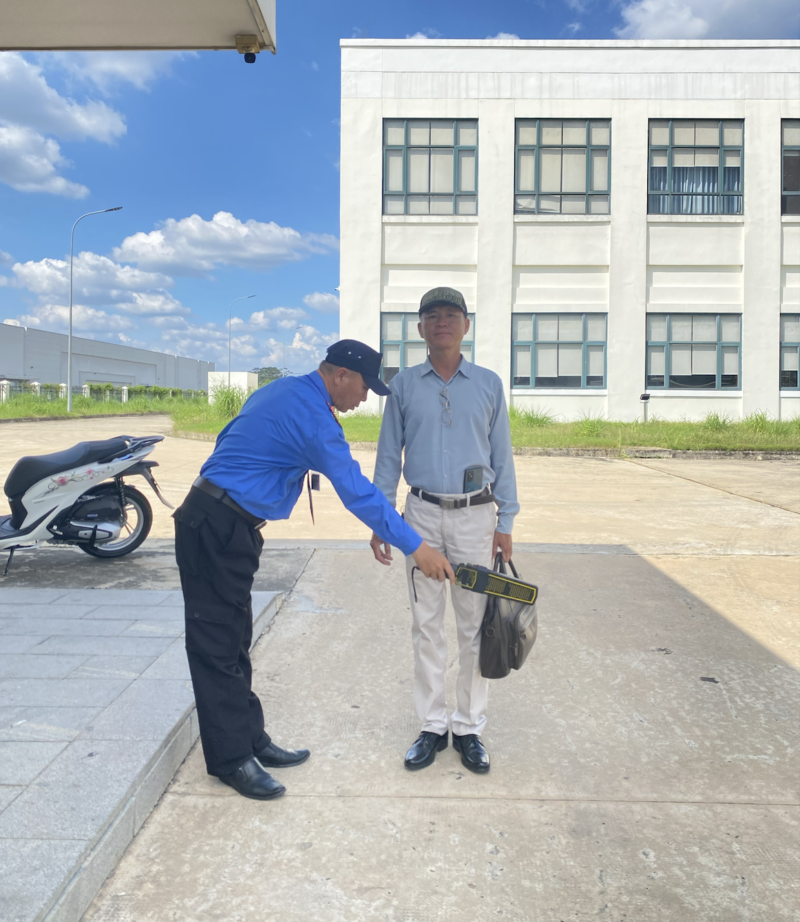 Máy raf kim loại yuki seppre 24 